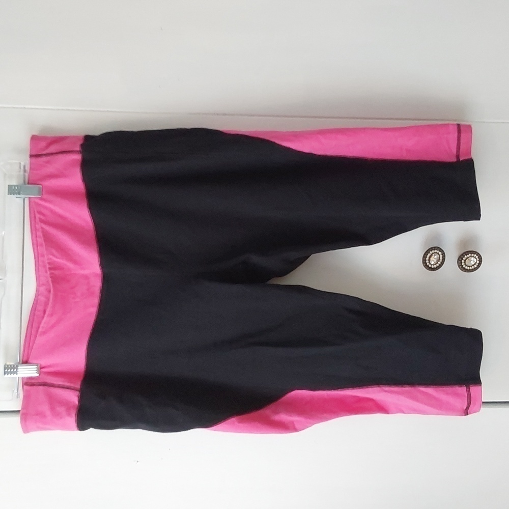 Tek Gear| Womens Color Block Black Pink Capri Workout Leggings Athleisure Sz.XL